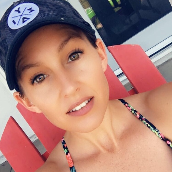 Meet your Posher, Allison - Picture 3 of 3